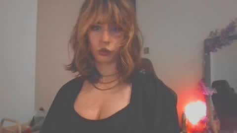 Lucy online show from July 28, 10:42 pm