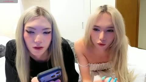 Ami and Maddy online show from July 5, 4:02 pm