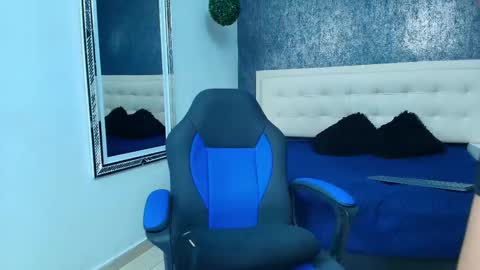 Oliver  online show from September 20, 10:59 pm