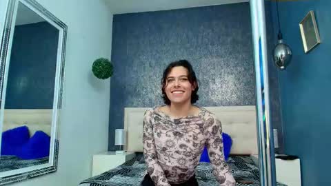 Oliver  online show from October 12, 11:51 pm