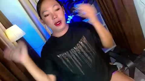 Miss OLIVIA online show from December 16, 7:57 am