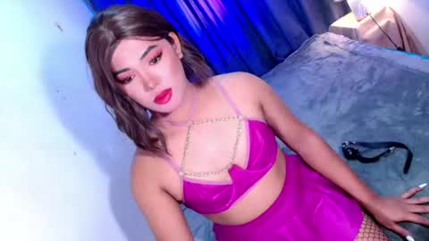 Miss OLIVIA online show from July 12, 9:02 am