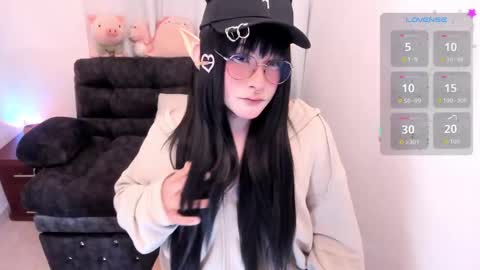 Omori Chan   online show from April 18, 2:30 pm