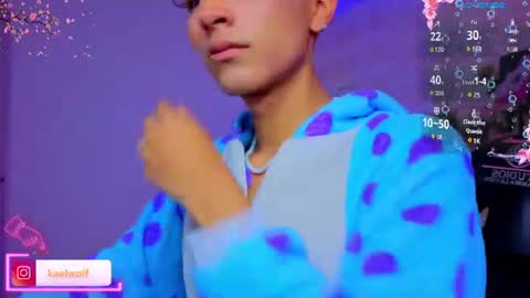 osamu_tay online show from June 29, 3:32 am