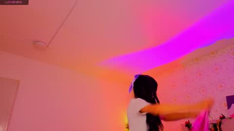 osamu_tay online show from July 11, 3:22 am