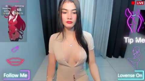 its your little AIRA online show from November 18, 2:44 am