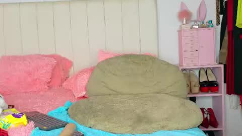 pamela kadavid online show from July 18, 12:01 pm
