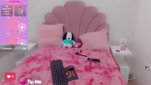 party_fre_girl online show from June 9, 5:18 am