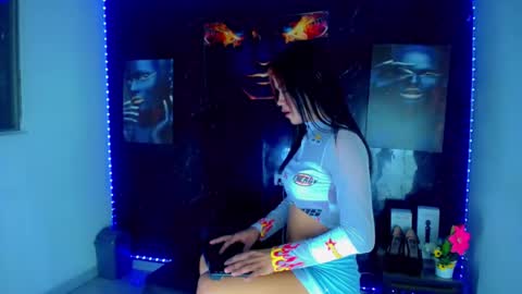 party_fre_girl online show from July 13, 3:53 am
