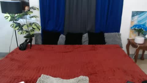 paulalawman online show from June 16, 10:43 pm