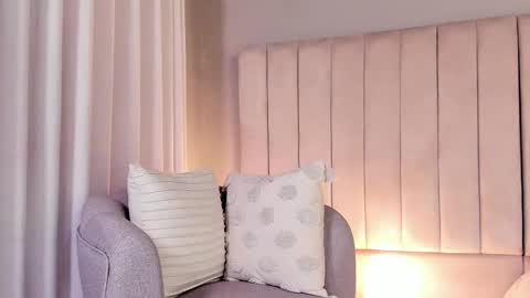 paylina monroy online show from November 12, 2:02 am