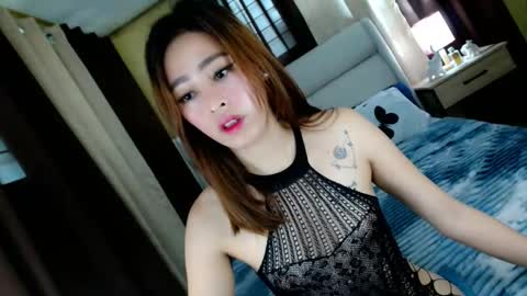 Sweet Gwen online show from April 28, 7:13 am