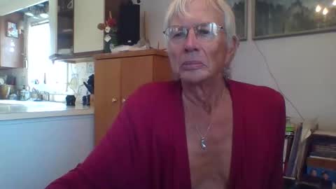 phillipa online show from October 29, 3:43 pm