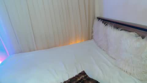 Ari online show from February 5, 9:14 am