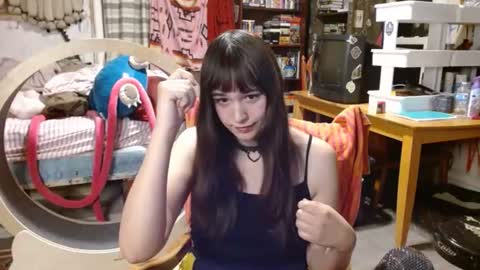 Izzy online show from May 14, 3:27 am