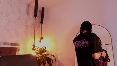 cris online show from June 21, 4:43 pm