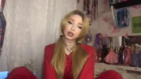 cat valentine online show from December 2, 8:01 pm