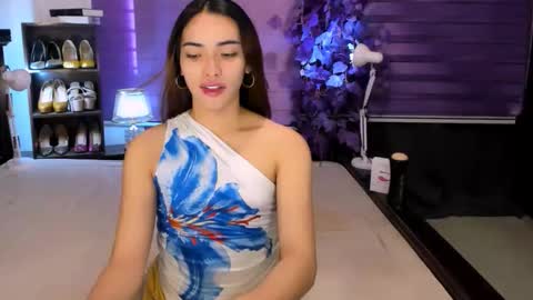 Precious  online show from November 30, 6:49 am