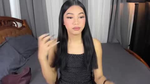 prettyhothugecock online show from July 24, 9:19 am