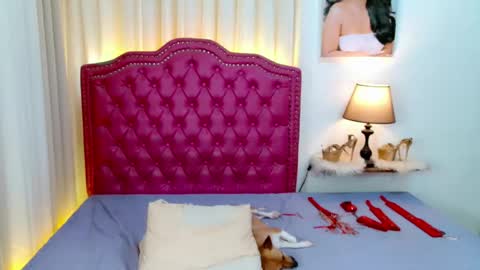 princessyanzy1 online show from July 17, 3:56 am
