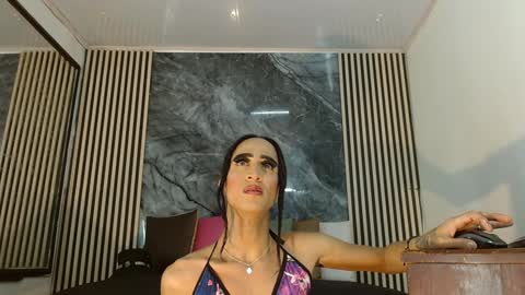 priscilarainbow online show from January 29, 9:17 pm