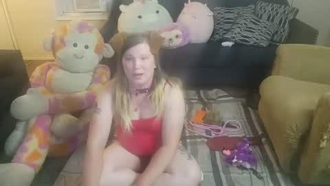 puppygirllovestobeg online show from July 25, 7:39 am