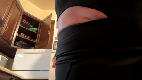 puss123176428 online show from December 3, 10:34 pm