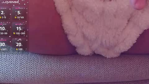 puss123176428 online show from February 23, 4:35 pm