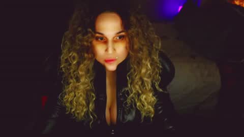 Kitty online show from July 6, 12:01 pm