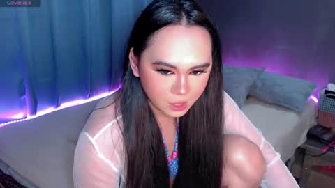 qt_luna18 online show from August 8, 5:08 pm
