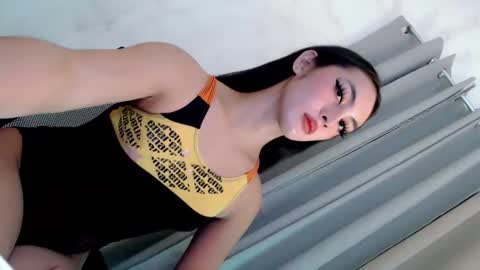 queen_danaya online show from December 18, 4:29 am