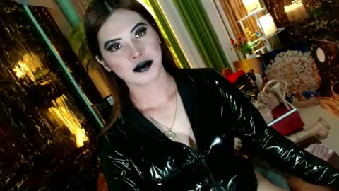 Kendal  online here from 6am-3pm philippine time online show from June 27, 5:23 am