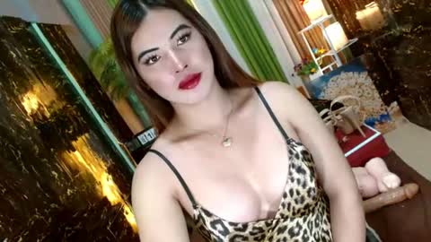 Kendal  online here from 6am-3pm philippine time online show from July 14, 10:54 am