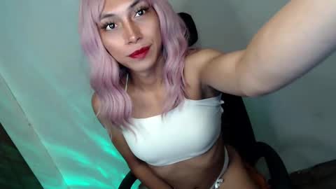 Snapshot of queenfoxylady chatting on March 11, 2:29 pm just call me QUEEN and ill be there online show from March 11, 2:29 pm