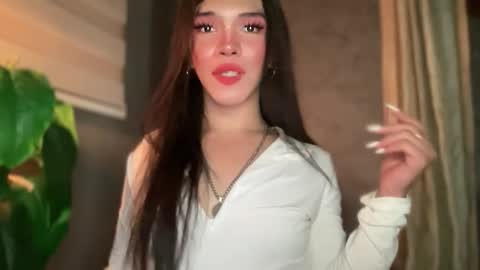 QUEEN online show from April 17, 12:02 am