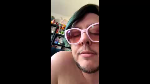 queerbear78 online show from June 9, 8:41 pm