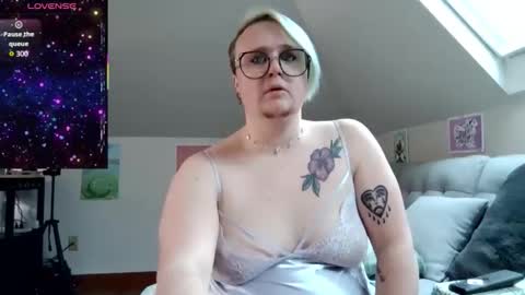 queerlyjaz online show from February 22, 7:49 pm