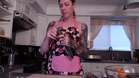 Racy Tracy online show from January 5, 11:30 pm