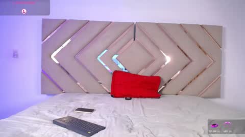 RAVEN FOXTER online show from January 23, 8:24 pm