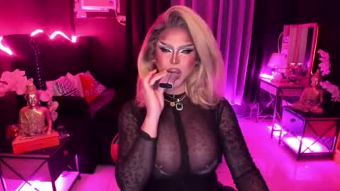 Snapshot of real_dom_phuta chatting on October 21, 3:42 am Miss Katrina De Futah Goddess of HELL online show from October 21, 3:42 am