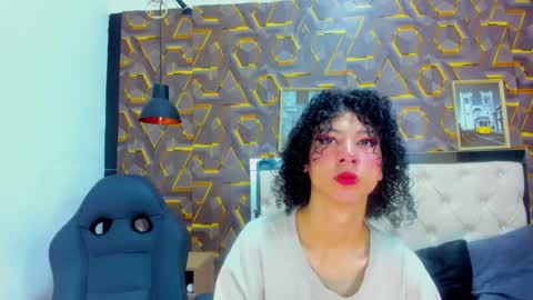 reed_kitty online show from November 17, 12:38 pm