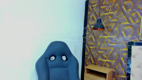 reed_kitty online show from December 16, 5:51 pm