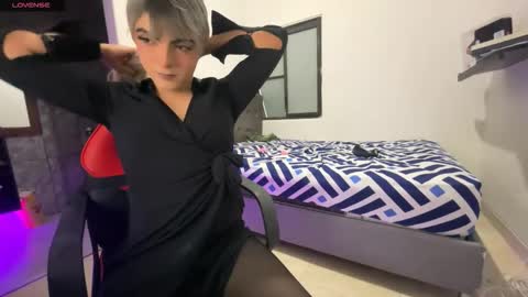 regina_mills_milk online show from February 5, 3:44 am