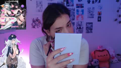 REIKO online show from December 13, 7:53 pm