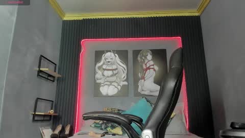 Renata Venuss  online show from November 5, 3:34 pm