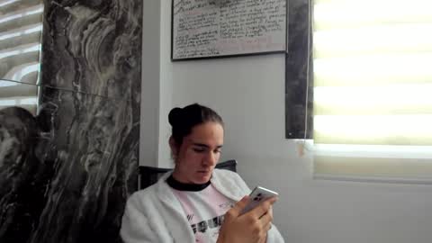 rhiannacoral online show from February 25, 1:28 pm