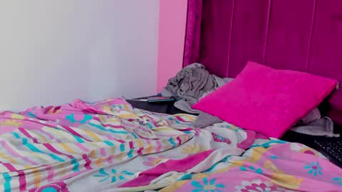 Rihanna hotx online show from September 27, 5:49 am