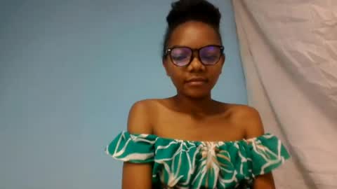 rodliiine online show from July 28, 8:52 pm