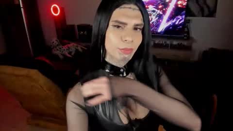 herreraisa offical online show from March 21, 7:43 am