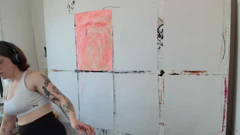 Rosalie Caine online show from May 18, 6:46 pm